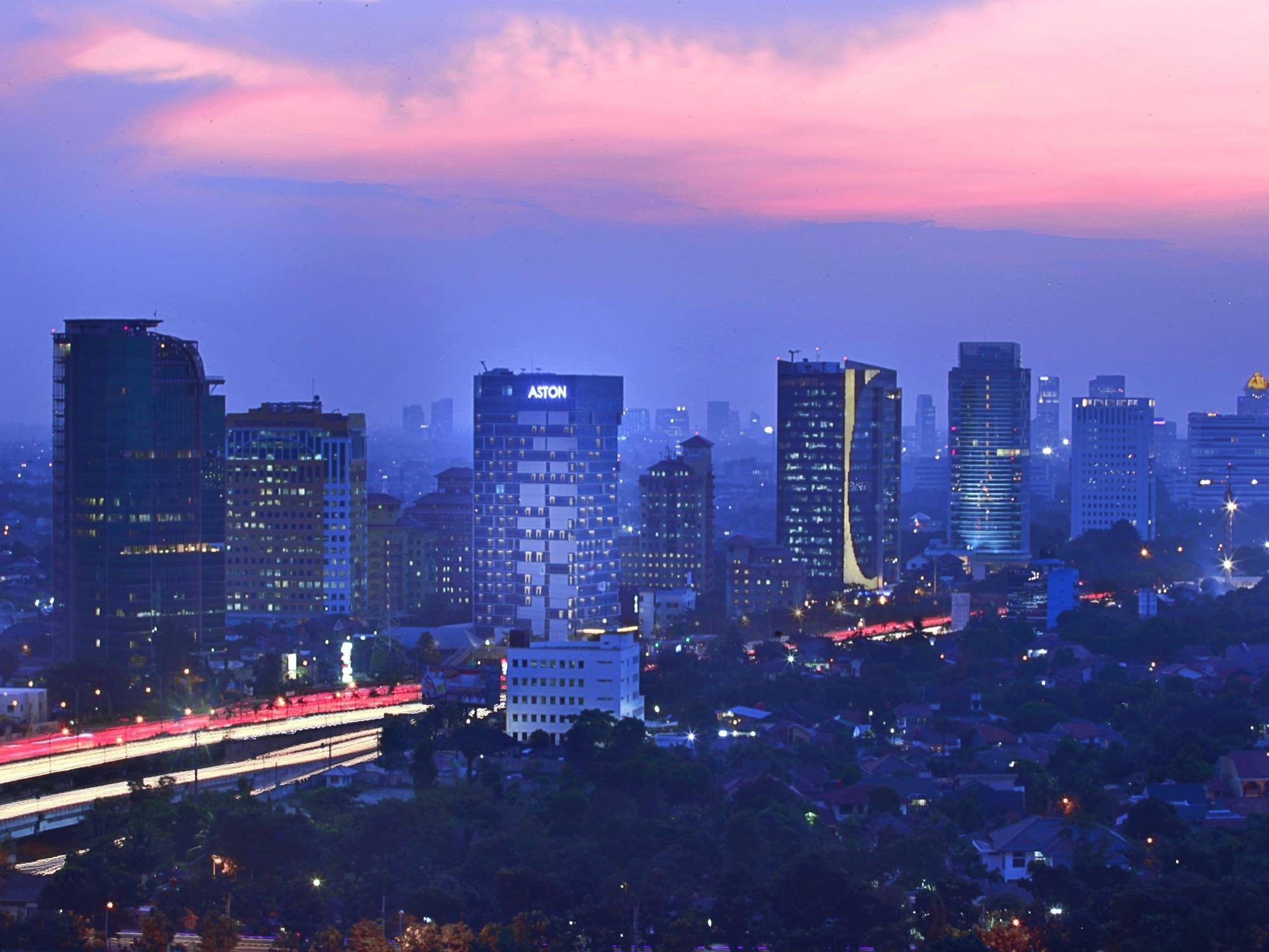 Aston Priority Simatupang Hotel And Conference Center Jakarta Exterior photo